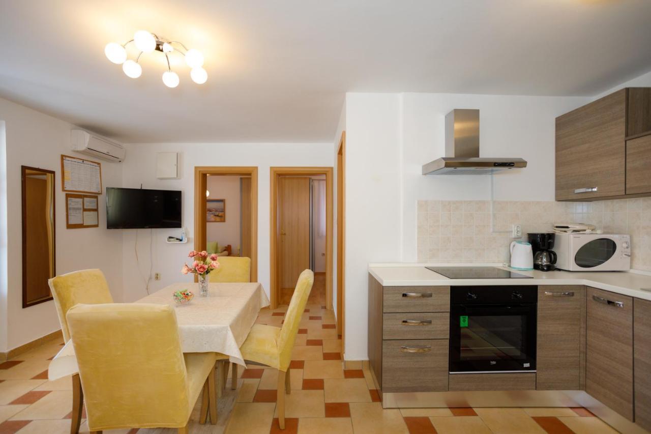 Apartmani Bakran 크르크 외부 사진