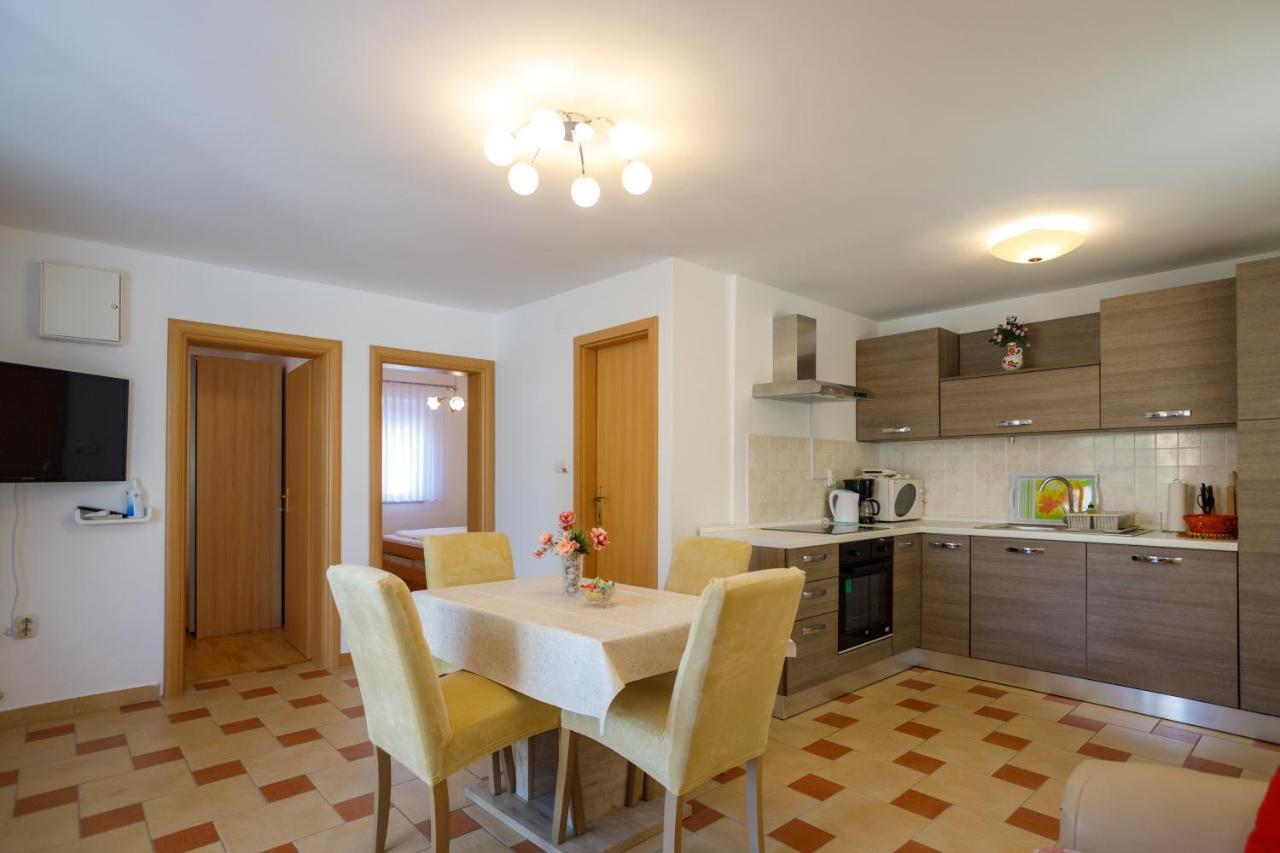 Apartmani Bakran 크르크 외부 사진